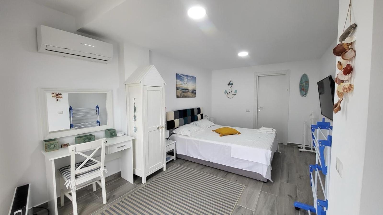 Serenity Sea View Apartment Olimp Exterior photo